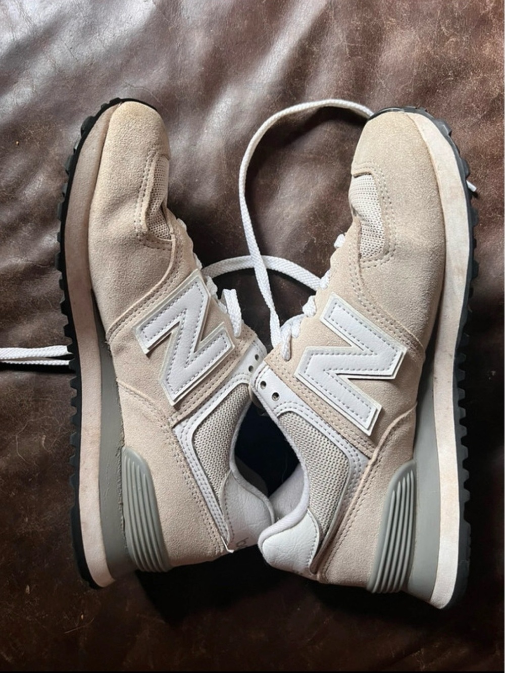 Womanโs New Balance 574 Shoes Size Womanโs 8